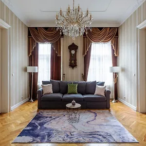  Appartamento Luxury Next To The New York Cafe