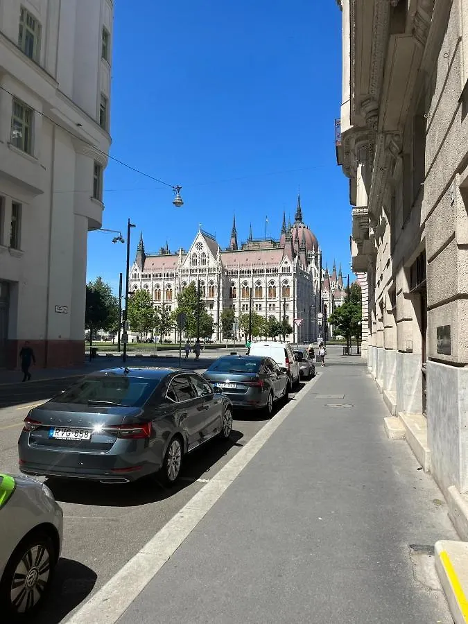 Academy Home - Elegant Place Next To The Parliament Boedapest Appartement